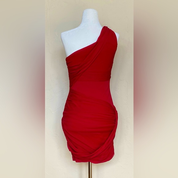 Alice + Olivia Red Ruched Bodycon Dress - Picture 2 of 9